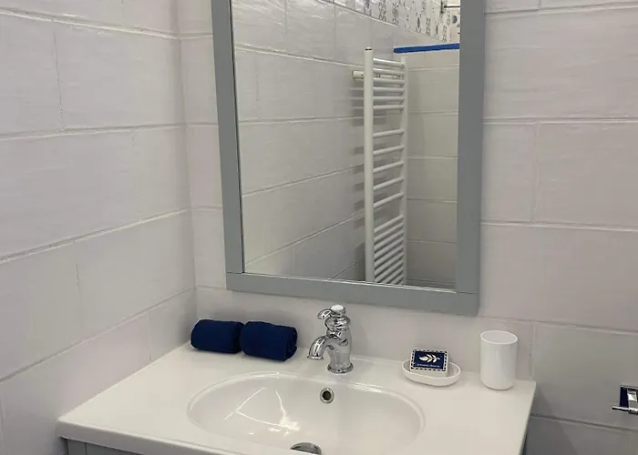 Le Jardin De Sasha Et La Noisette Equemauville