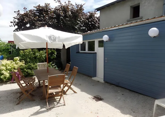 Le Jardin De Sasha Et La Noisette Equemauville